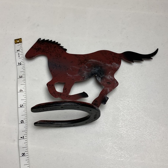 Metal Horse Statue - Picture 7 of 11